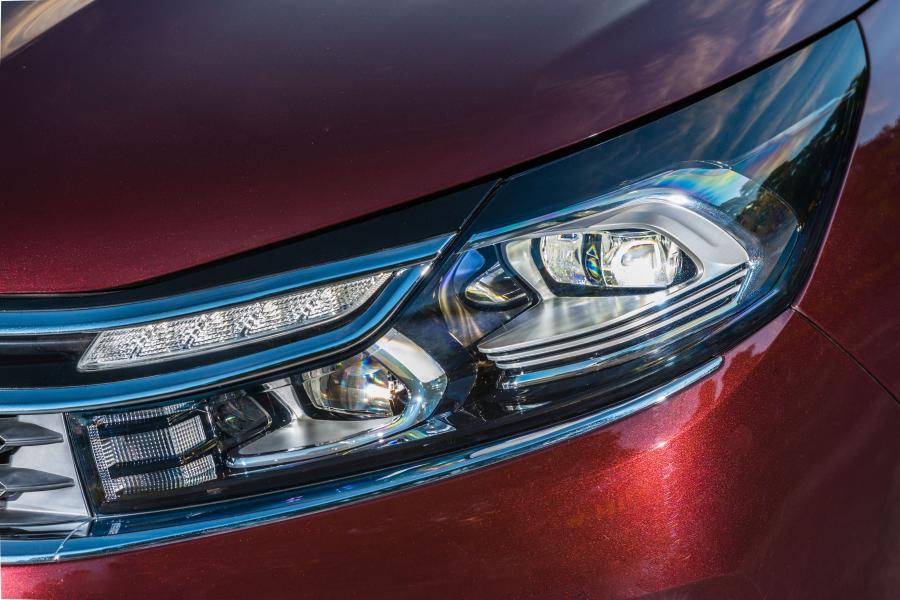 Детали экстерьера Citroen C4 Lounge 2018 года  (LA) (фото 8 из 17)